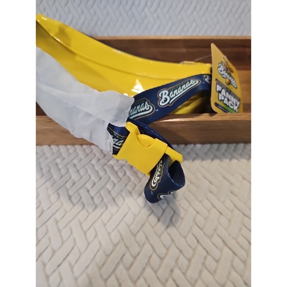 Savannah Bananas Fanny Pack Banana Bag All Star Innovations BRAND NEW - Picture 6 of 7
